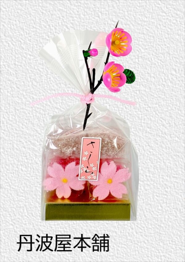 桜もち　参考上代：400円（税込432円）
